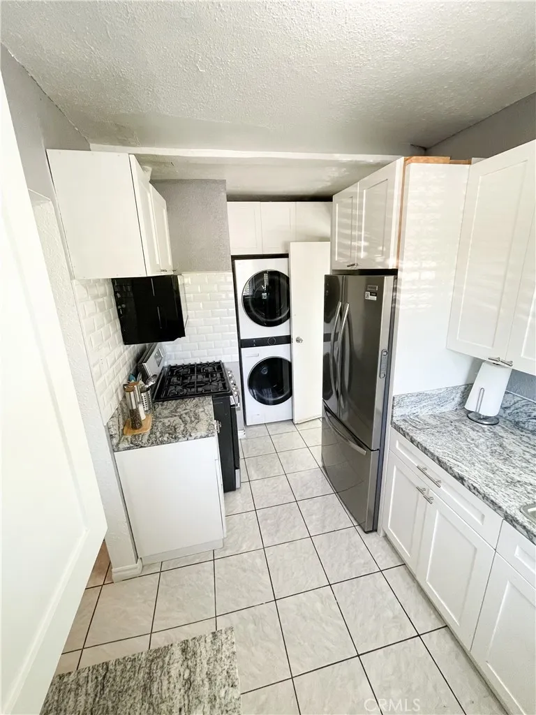 Additional image 27 of 8205 Stanford Ave, Los Angeles, CA 90001