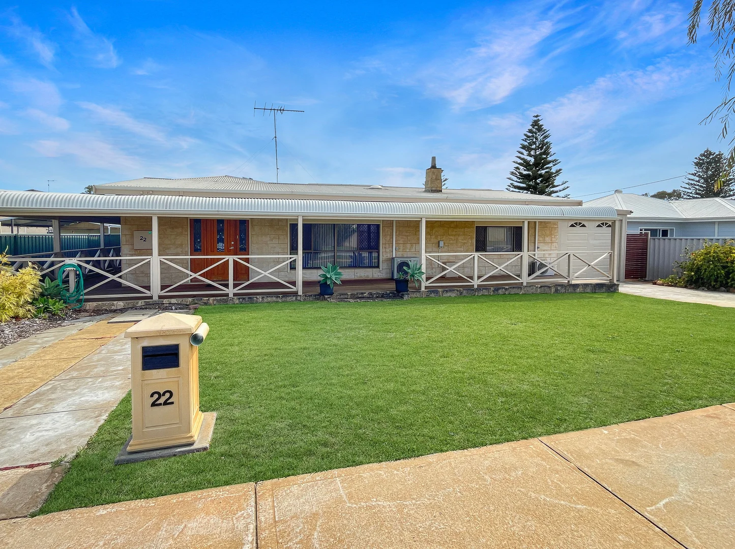 22 Langley St, Rockingham WA 6168