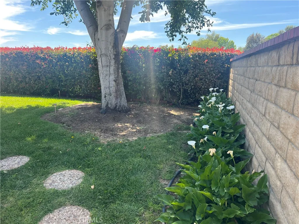 22932 Beech Creek Cir, Valencia, CA 91354