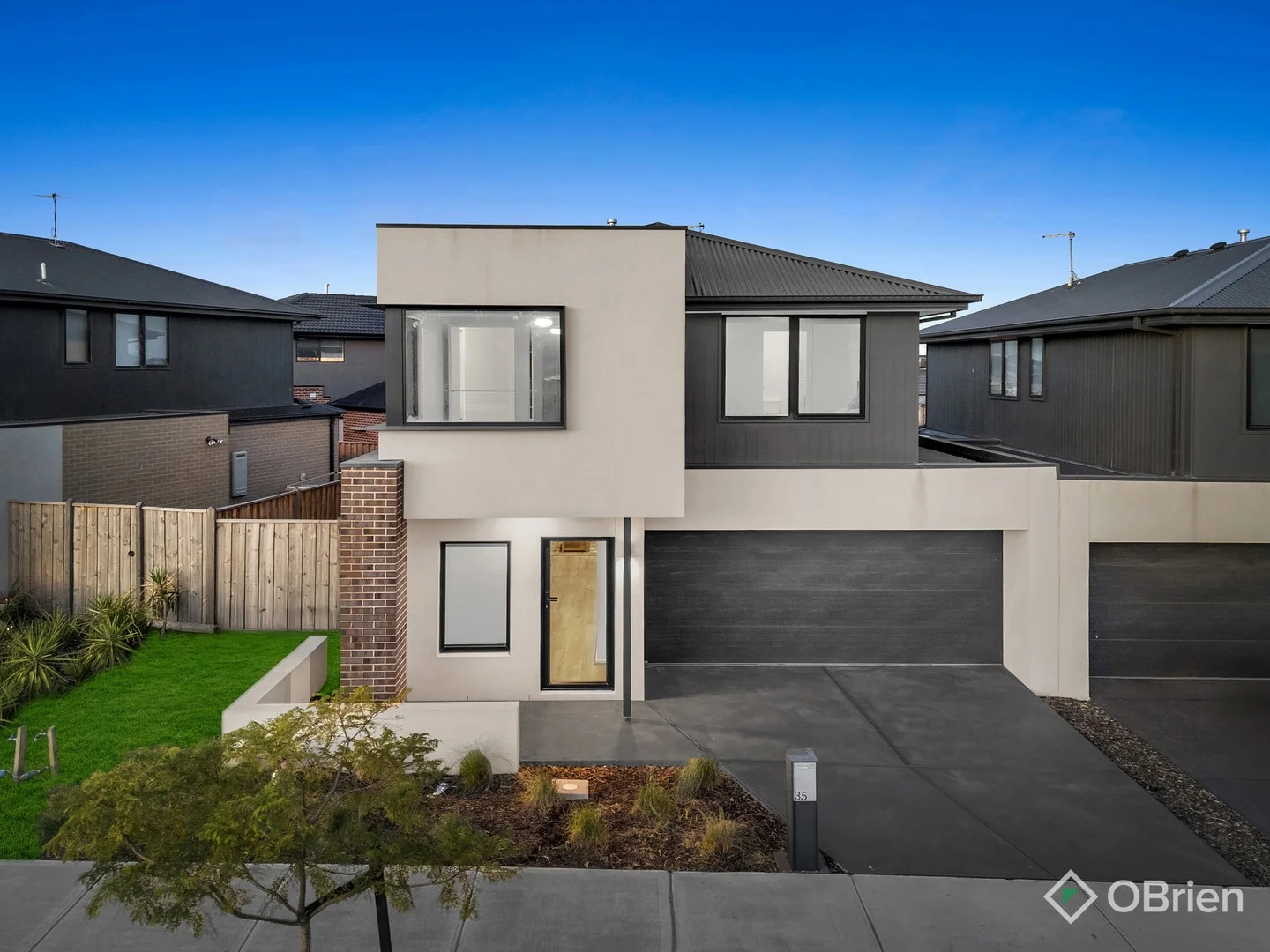35 Darwinia Avenue, Clyde VIC 3978