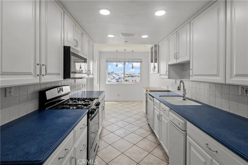 Additional image 68 of 2872 Coast Circle Unit 104, Huntington Beach, CA 92649
