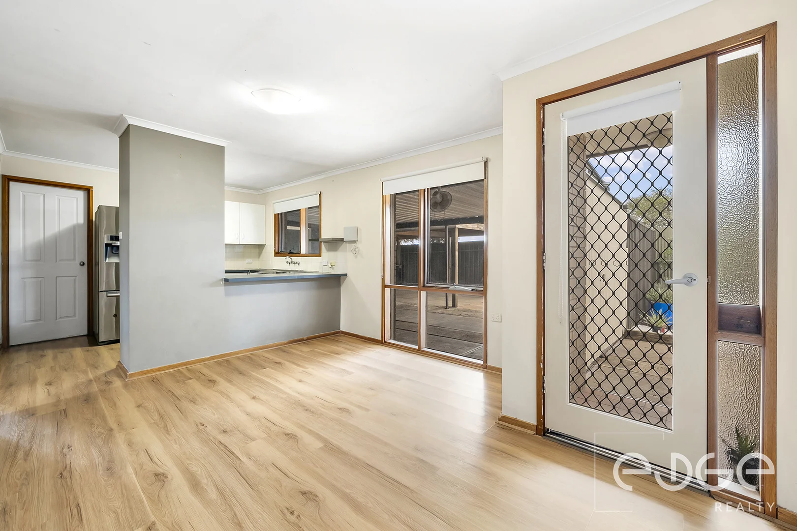 21 Konanda Road, Elizabeth North SA 5113 photo 3