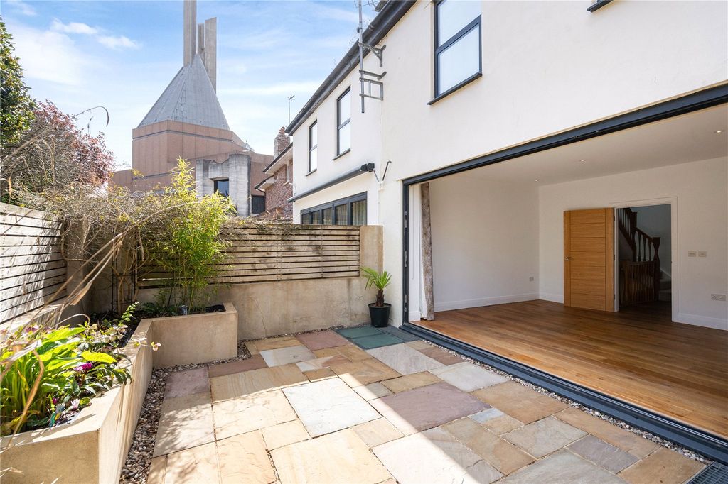 Additional image 4 of 4 bed semi-detached house for salePembroke Vale, Clifton, Bristol BS8