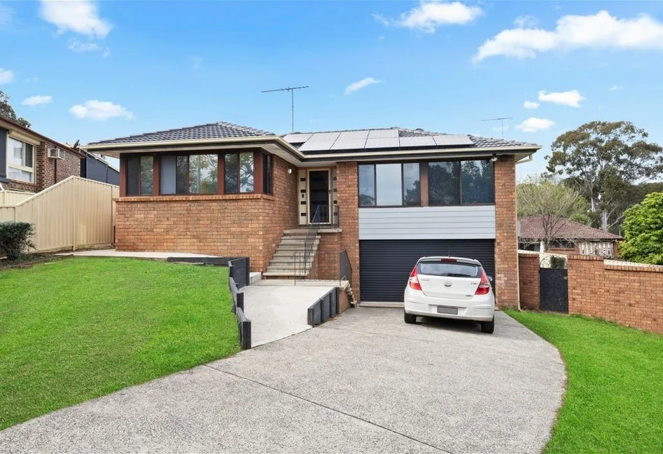 4 Boz Place, Ambarvale NSW 2560