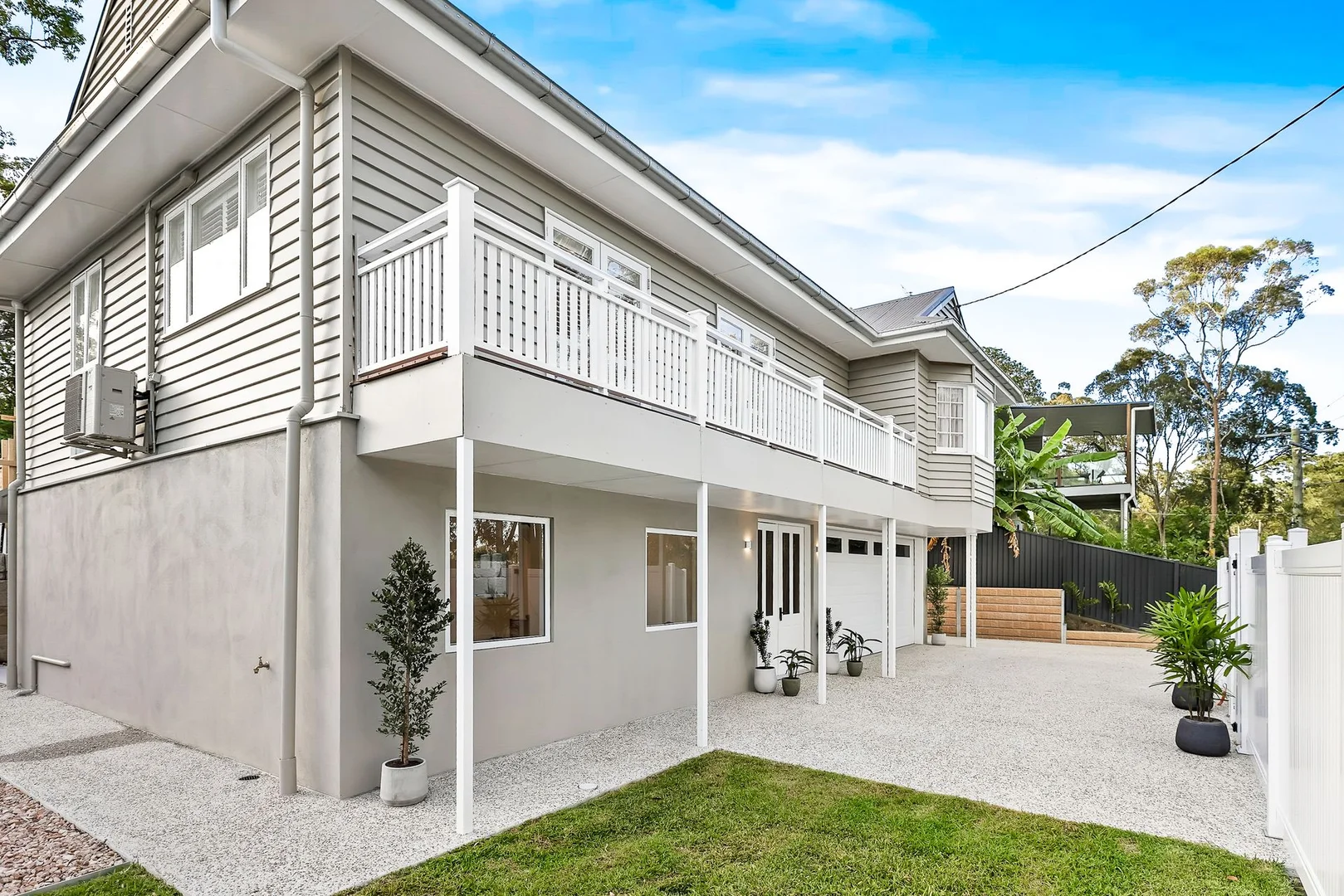 28 Carinya St, Indooroopilly QLD 4068 photo 3