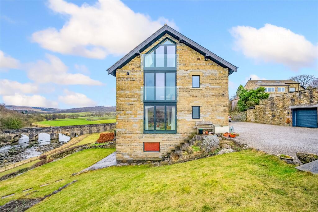 11&12 Bridge End, Grassington, BD23 5NH
