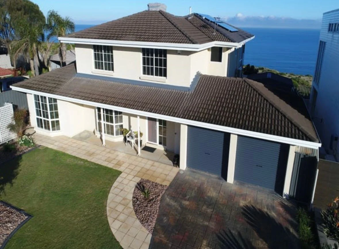 24 MAIDENCOMBE DRIVE, Moana SA 5169