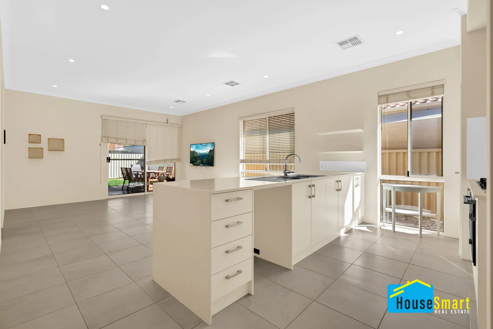 Additional image 10 of 95 Gilbertson Road, Kardinya WA 6163
