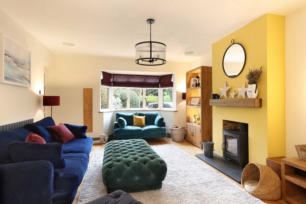 Additional image 5 of 5 bed country house for saleHazlemere Road, Penn, Buckinghamshire HP10