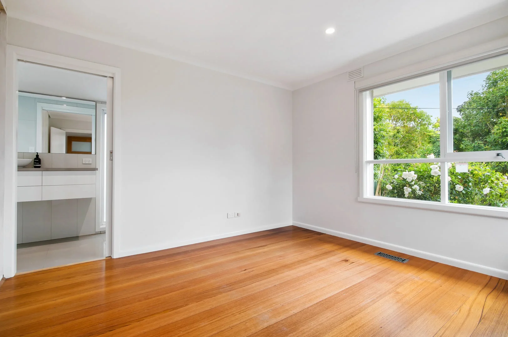 Additional image 5 of 4 Teak Avenue, Ringwood East VIC 3135