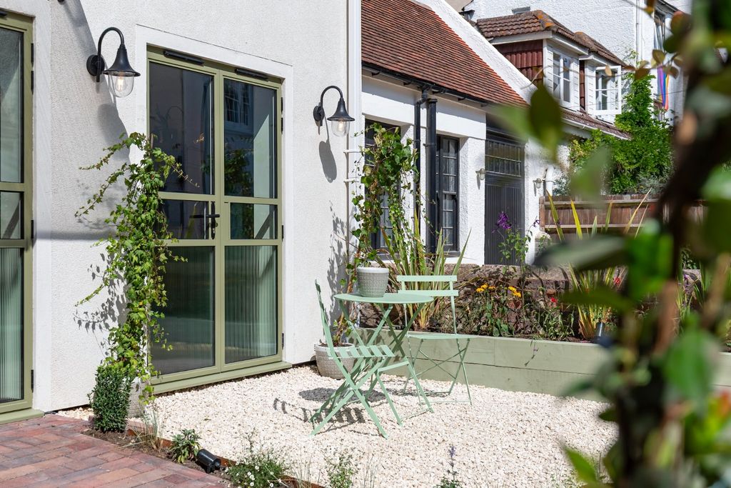 Additional image 5 of 3 bed detached house for saleMarine Gardens, Brighton BN2
