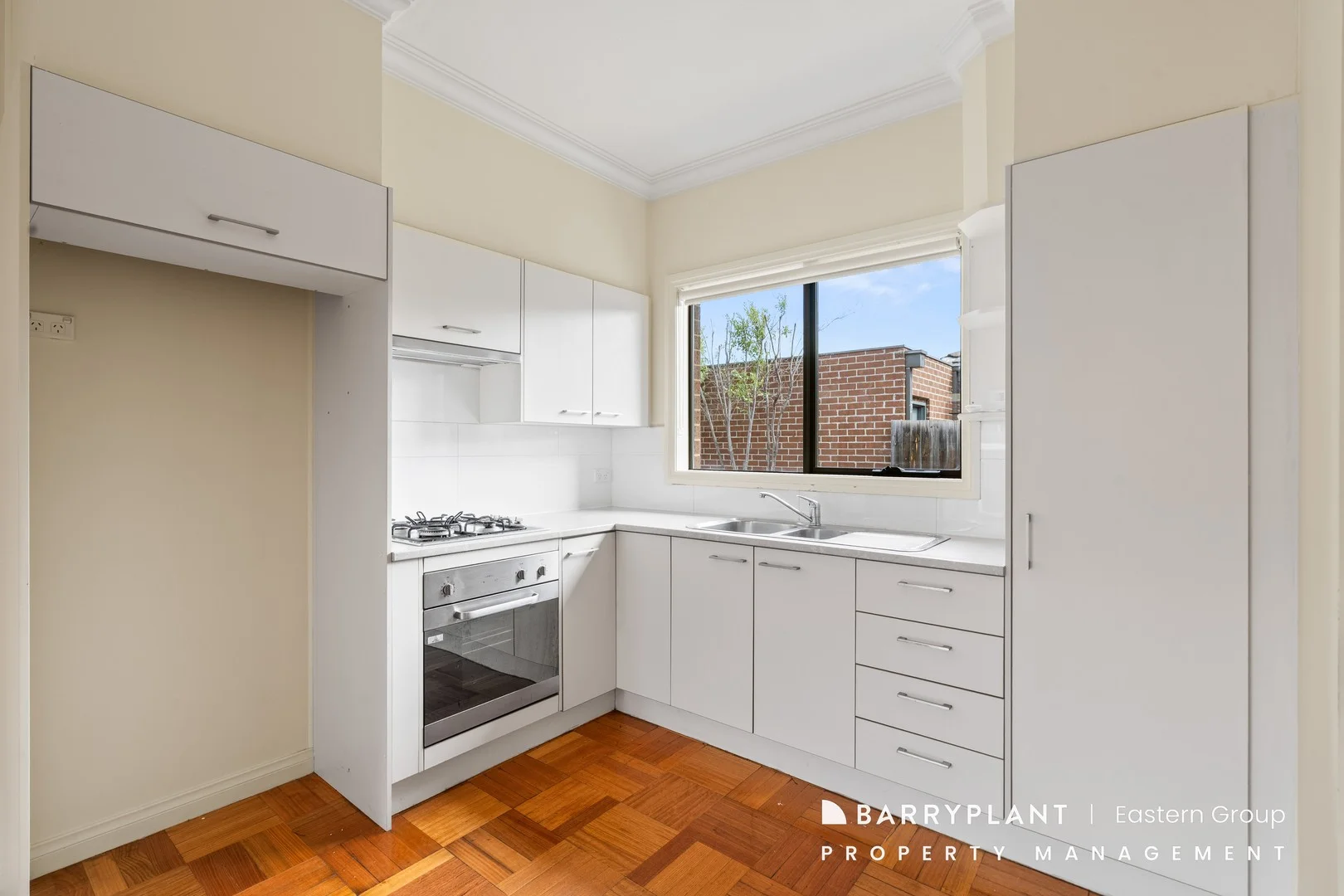 2/144 St Vigeons Road, Reservoir VIC 3073