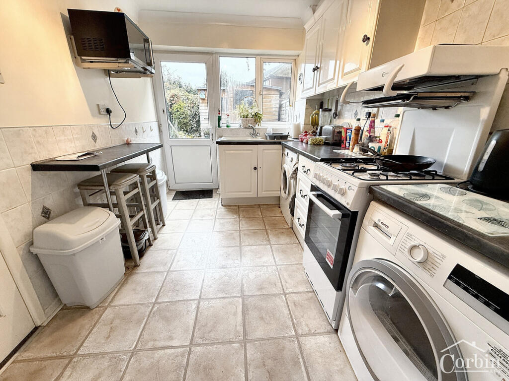 Additional image 7 of Glenmeadows Drive, Bournemouth, BH10 5