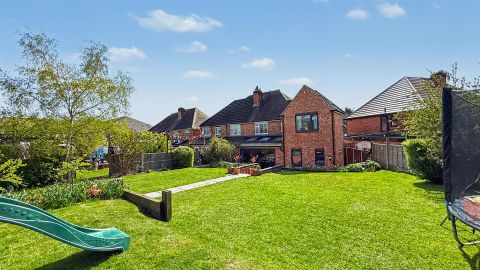 Woodfall Avenue, Cotteridge / Bournville, Birmingham B30