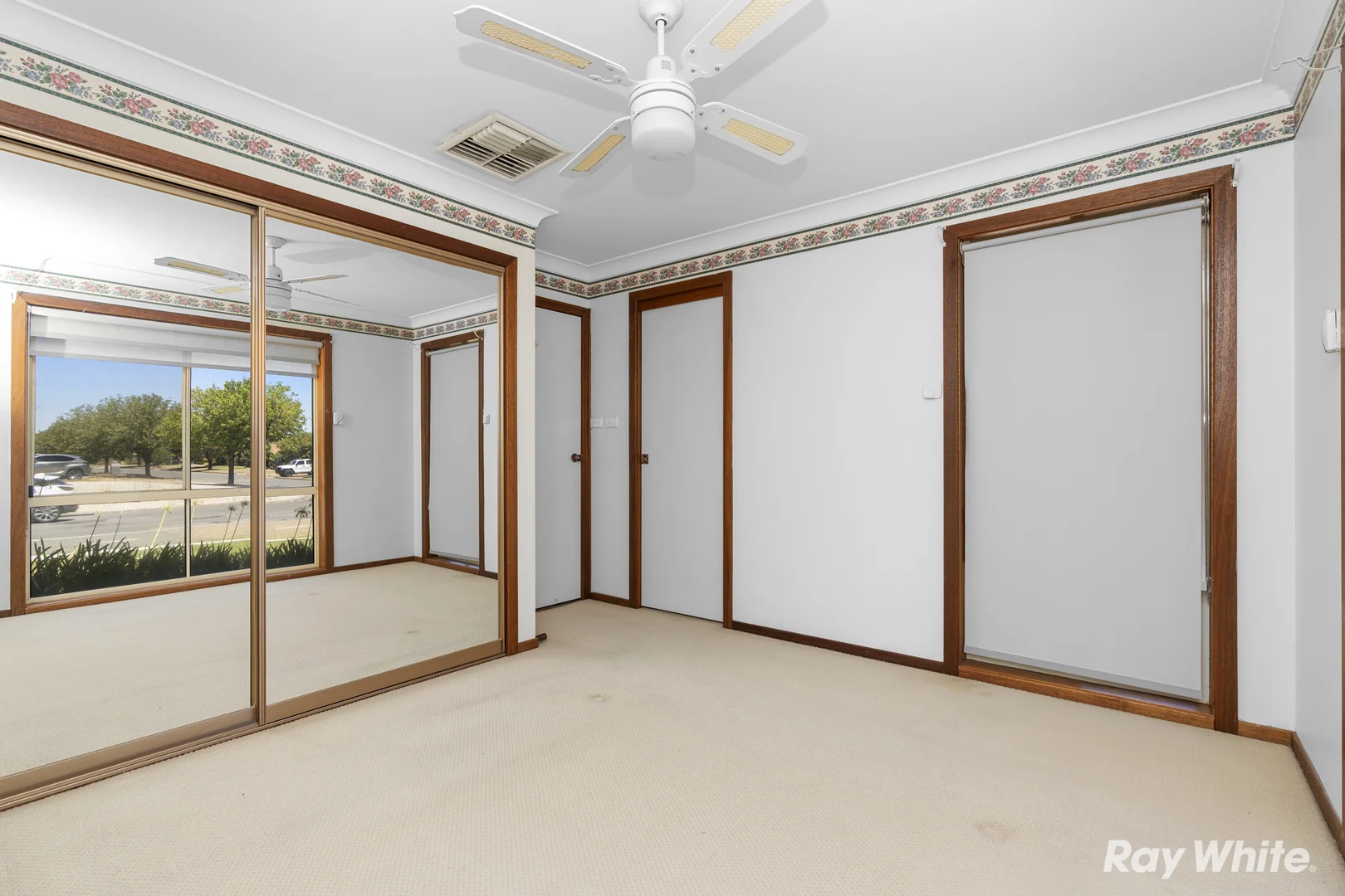 Additional image 7 of 75 Dalman Parkway, Glenfield Park NSW 2650