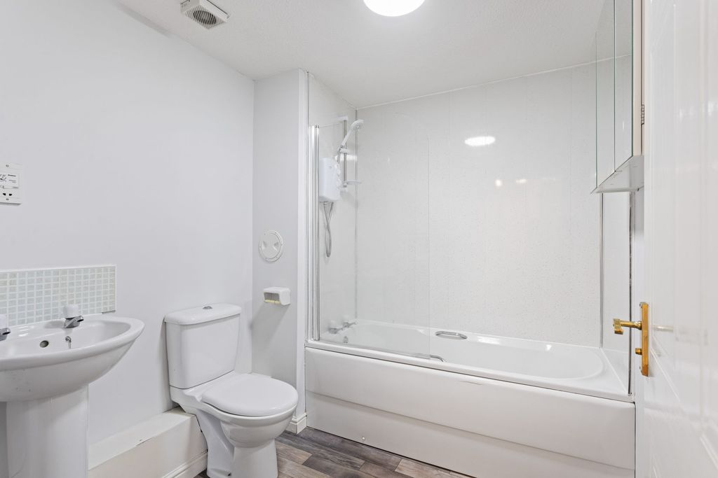 Additional image 14 of 3 bed flat for saleCanavan Court, Falkirk FK2