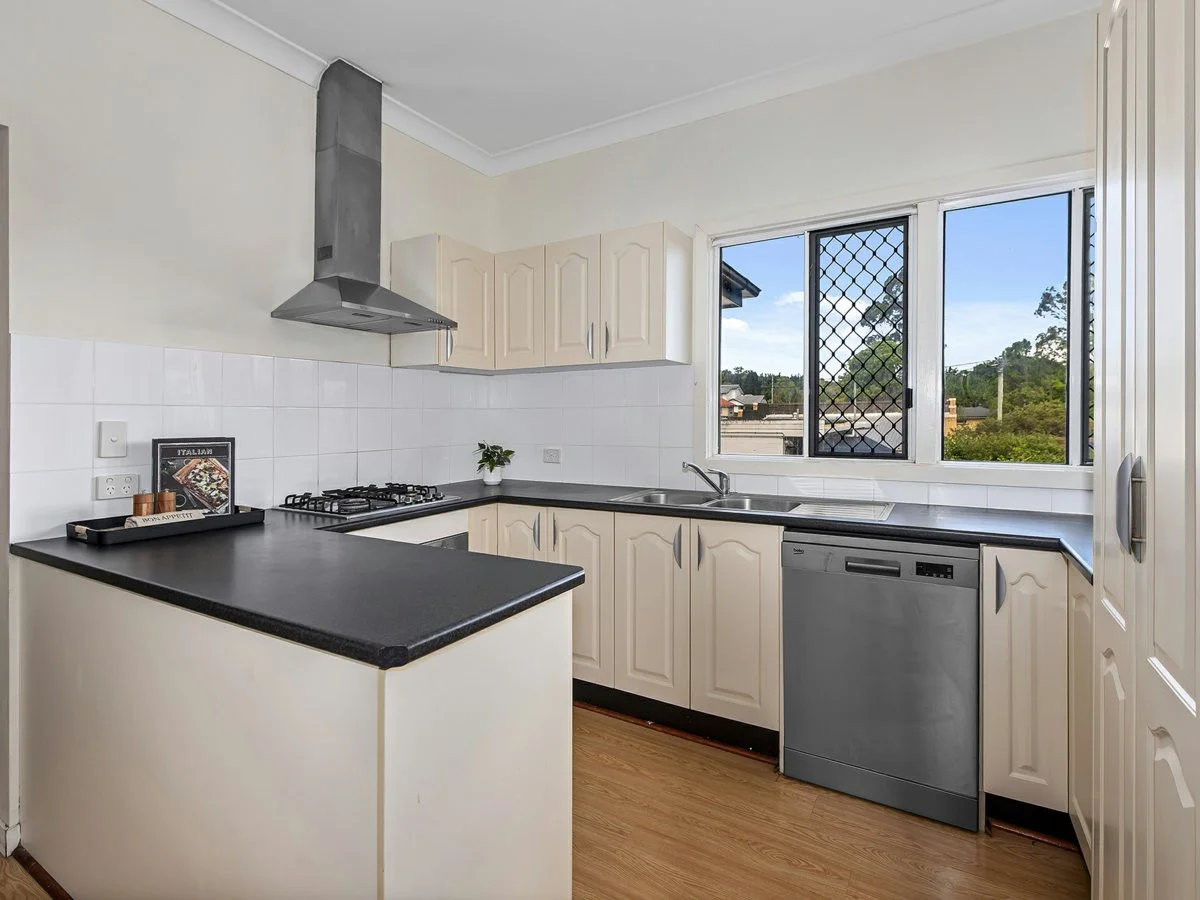 Additional image 7 of 27 Roscoe Street, Holland Park QLD 4121