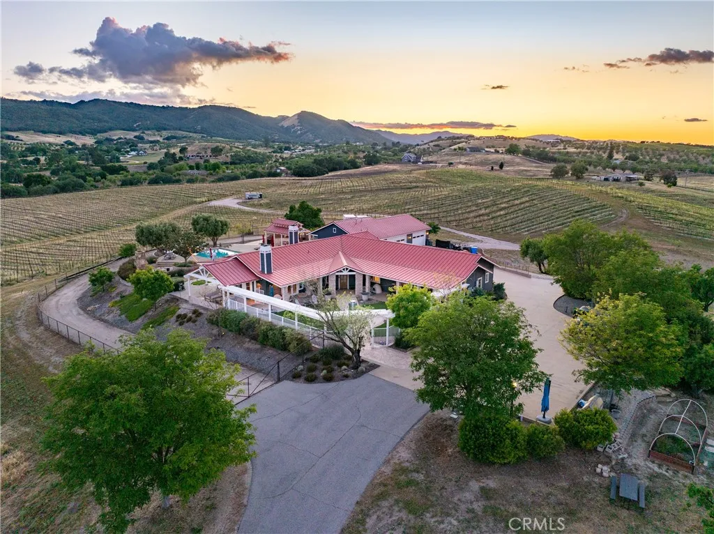 Additional image 135 of 2325 Bella Tierra Pl, Paso Robles, CA 93446