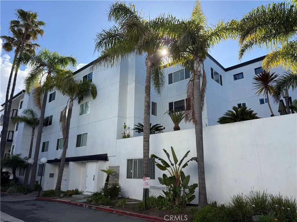 Additional image 7 of 2872 Coast Circle Unit 104, Huntington Beach, CA 92649