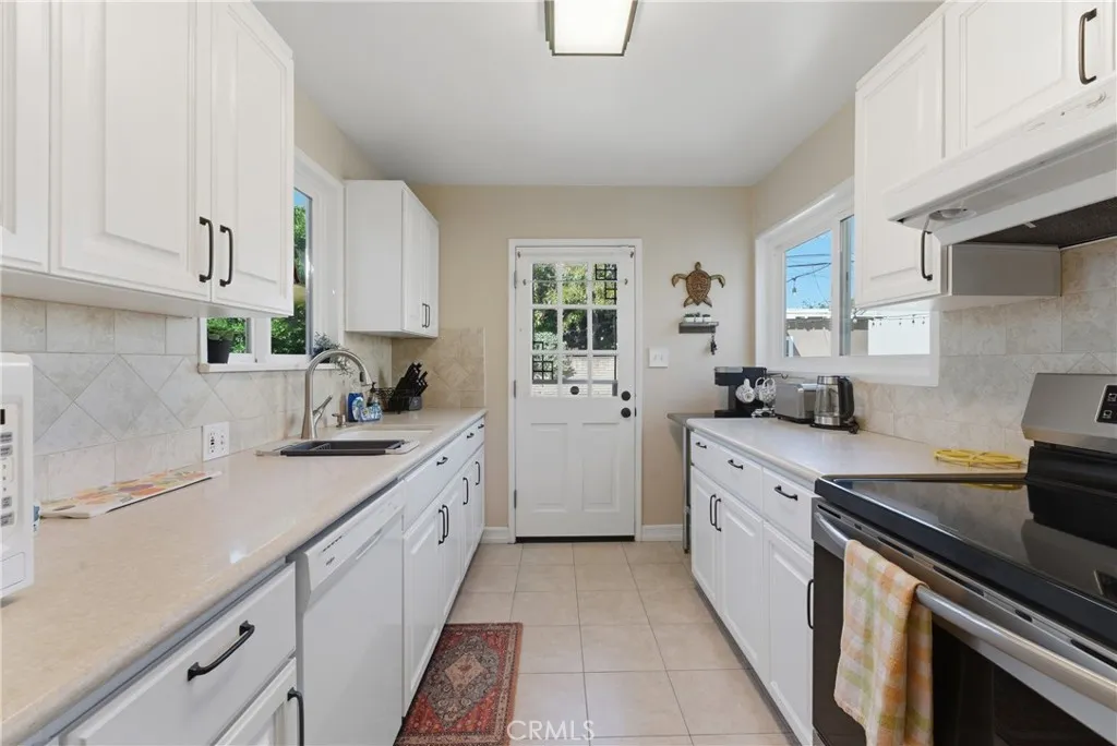 Additional image 16 of 1873 Marber Ave, Long Beach, CA 90815