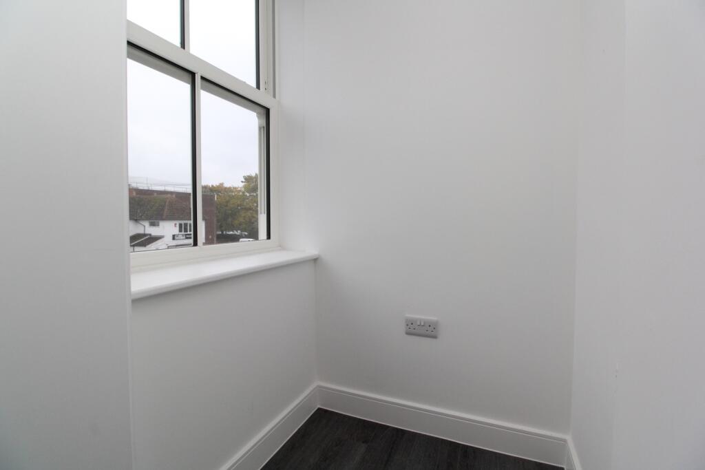 Dolphin Terrace, Westons Lane, Poole photo 4