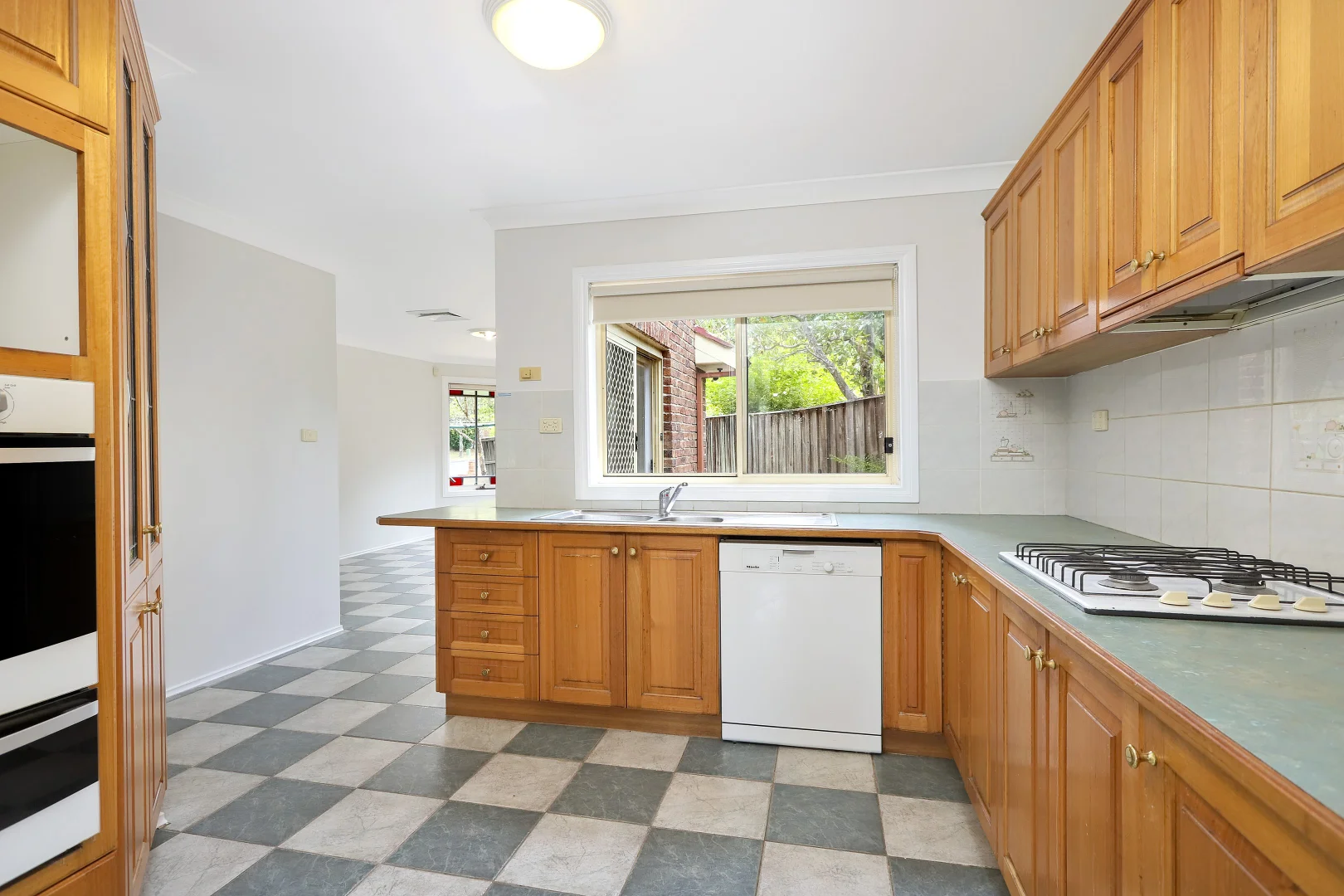 Additional image 2 of 16 Kingussie Avenue, Castle Hill NSW 2154