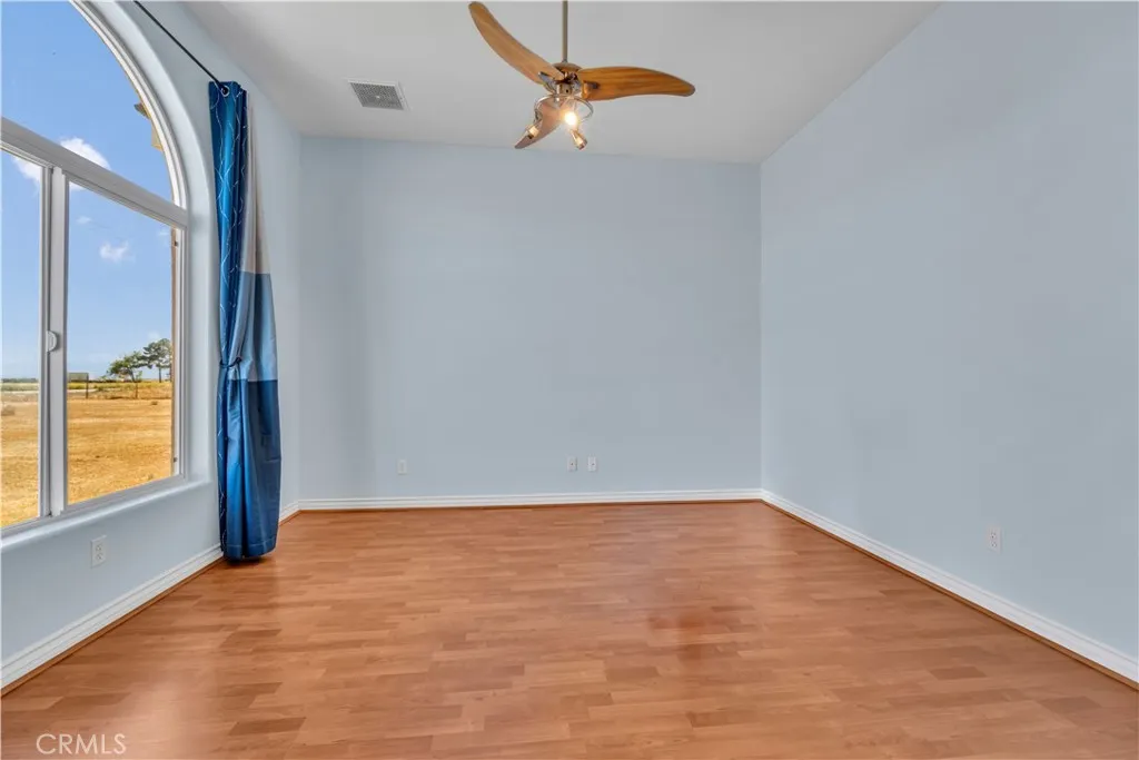Additional image 6 of 50725 70th St W, Lancaster, CA 93536