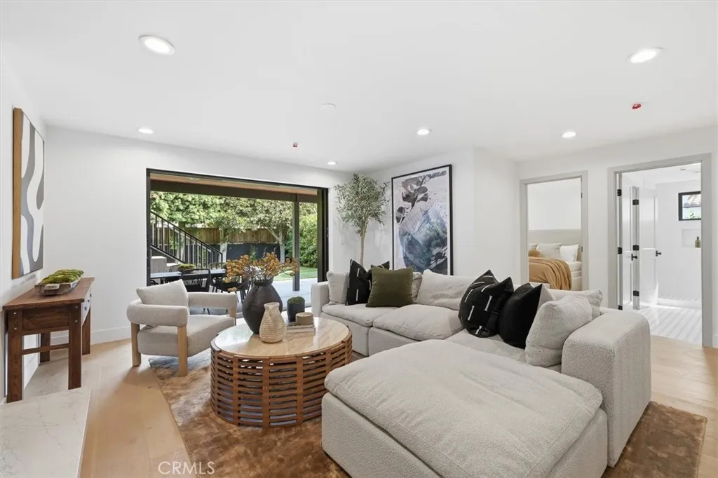 Additional image 64 of 865 10th Street, Manhattan Beach, CA 90266