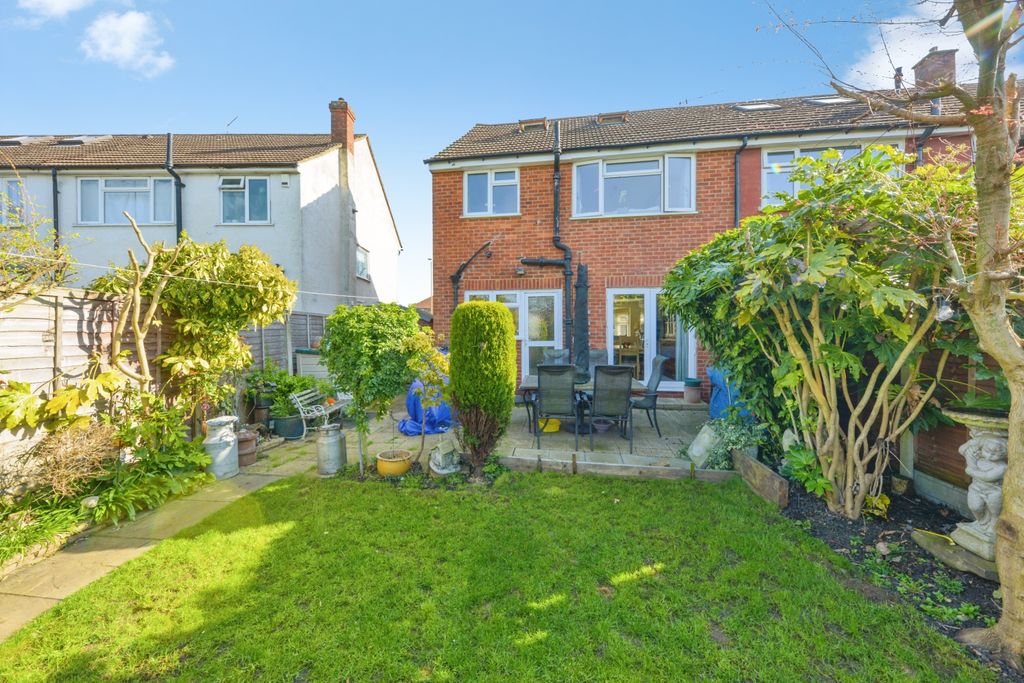 Additional image 4 of 3 bed end terrace house for saleChurchgate, Waltham Cross EN8
