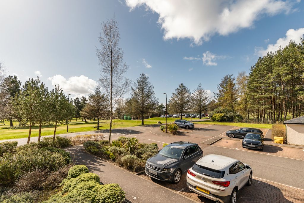 Additional image 17 of 2 bed flat for sale125 Eagles View, Livingston EH54