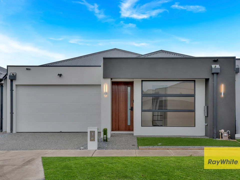 72 Bovine Crescent, Donnybrook VIC 3064