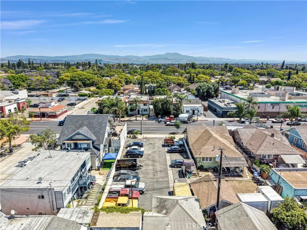 606 S Main Street, Santa Ana, CA 92701