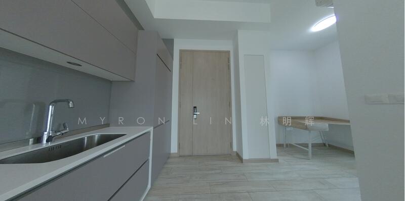 2 Gateway Drive photo 5
