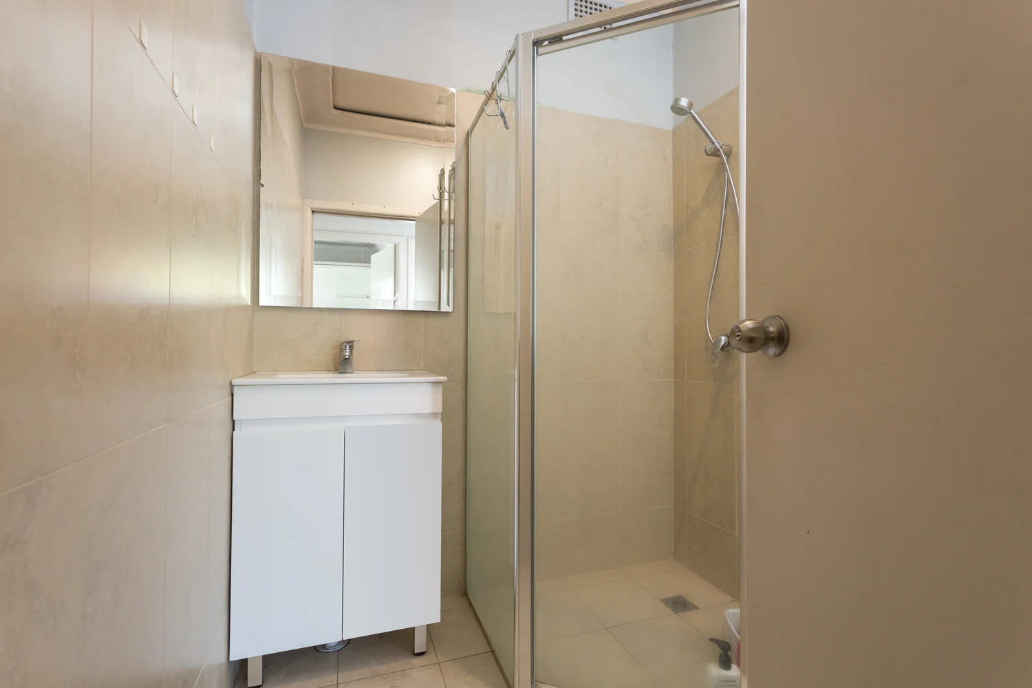 Additional image 6 of 4 Latvia Avenue, Greenacre NSW 2190