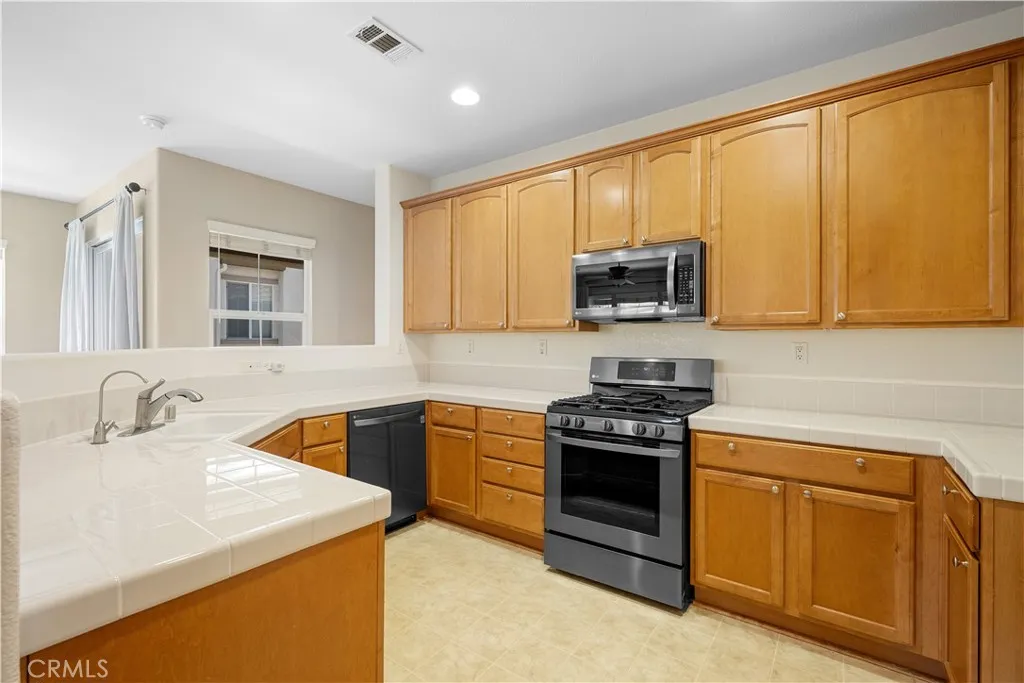 Additional image 14 of 15659 Vista Way Unit 100, Lake Elsinore, CA 92532