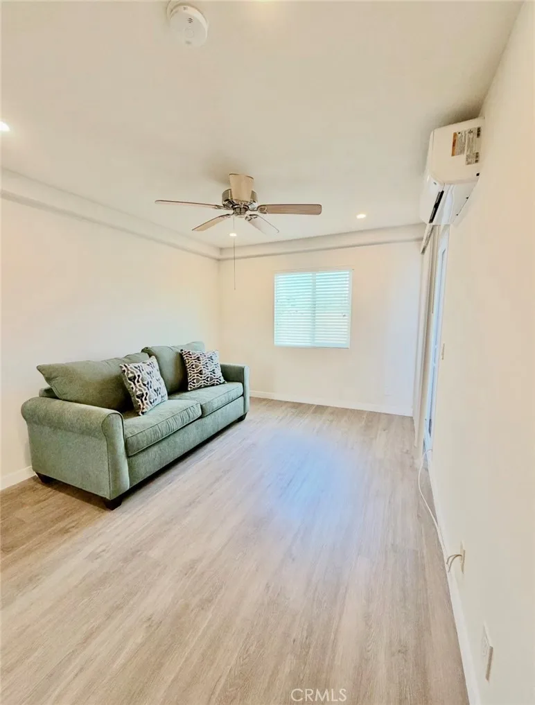 Additional image 36 of 2507 E 15th St Unit 213, Long Beach, CA 90804