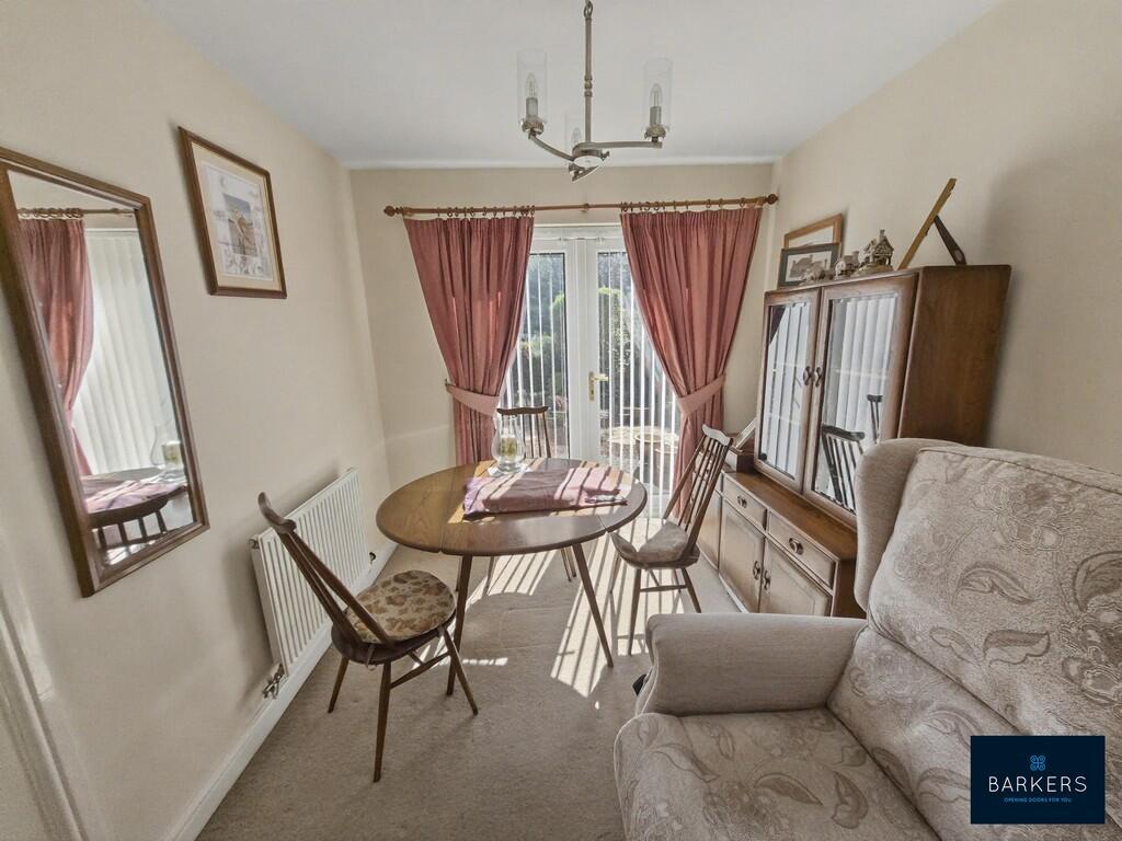 Additional image 4 of Knightsbridge Walk, Bradford 4
