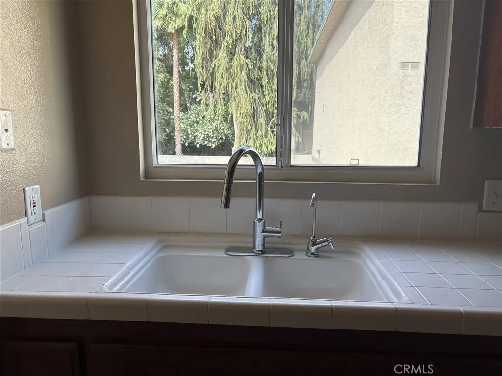 Additional image 103 of 19018 Sherman Way Unit 110, Reseda, CA 91335