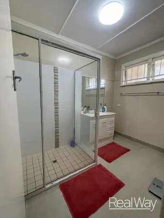 41A Macquarie Street, Silkstone QLD 4304 photo 3