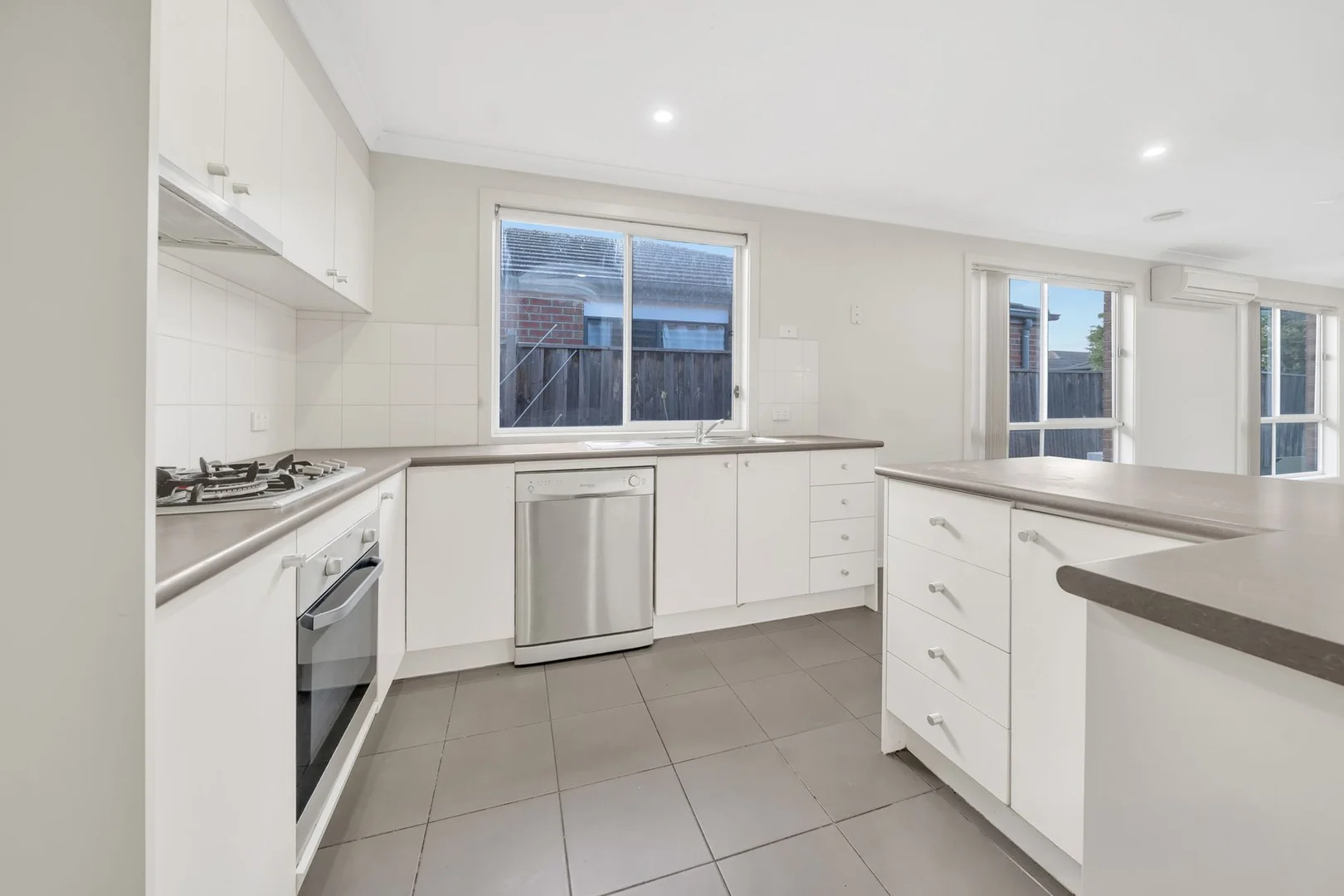 Additional image 4 of 20 Aspendale Place, Lyndhurst VIC 3975