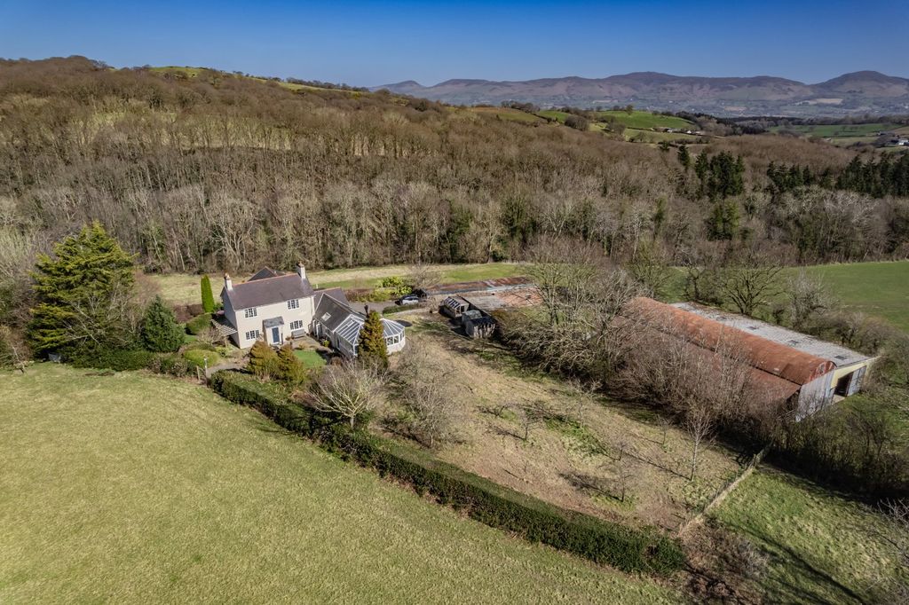 Additional image 31 of 4 bed equestrian for saleRuthin, Denbighshire LL15