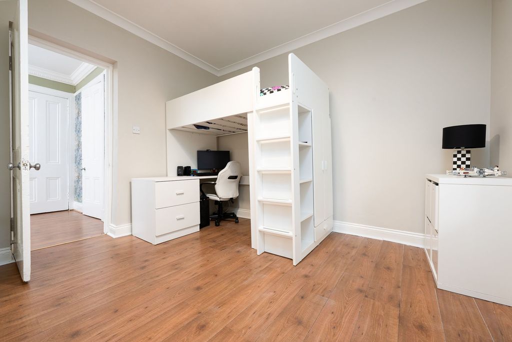 Additional image 14 of 3 bed flat for saleFinnart Street, Greenock PA16