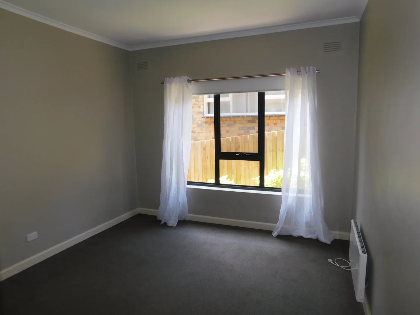 Additional image 5 of 2/83 Maltravers Road, Ivanhoe East VIC 3079