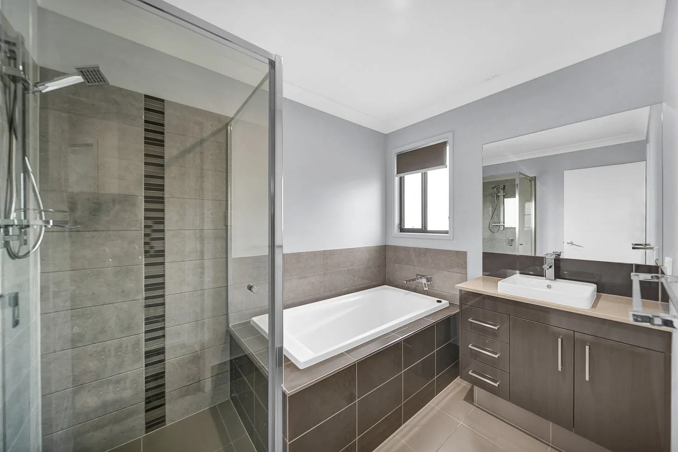 Additional image 11 of 12 John Storey CRT, Park Ridge QLD 4125