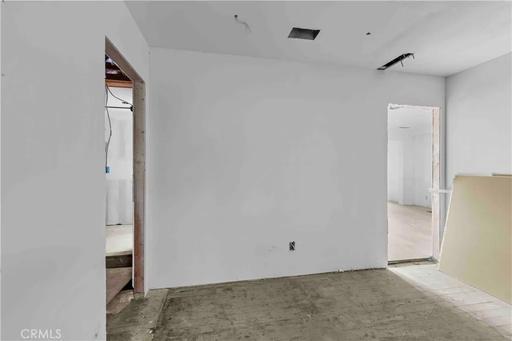 8669 San Gabriel Ave, South Gate, CA 90280