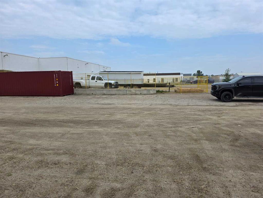 Additional image 4 of 4830 78 Street , Red Deer, AB, T4P 2B3