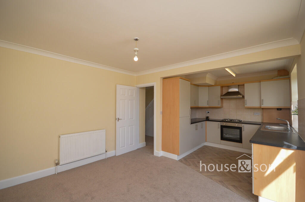 Horsham Avenue, Bournemouth photo 2
