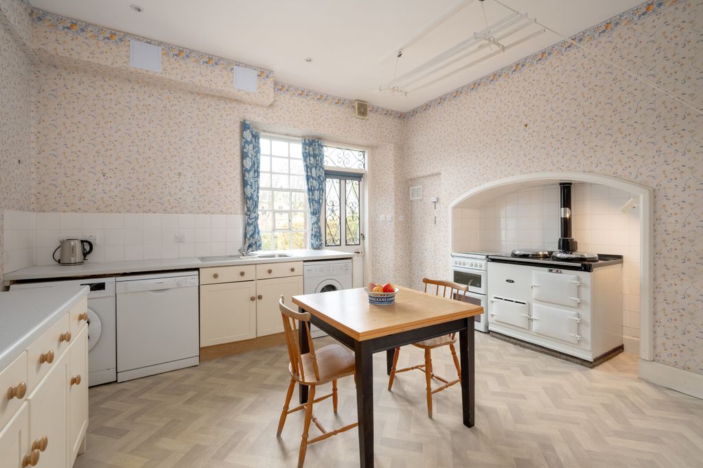 Additional image 7 of 3 bed flat for saleFlat 2 The Whitehouse, 24 Dirleton Avenue, North Berwick, East Lothian EH39