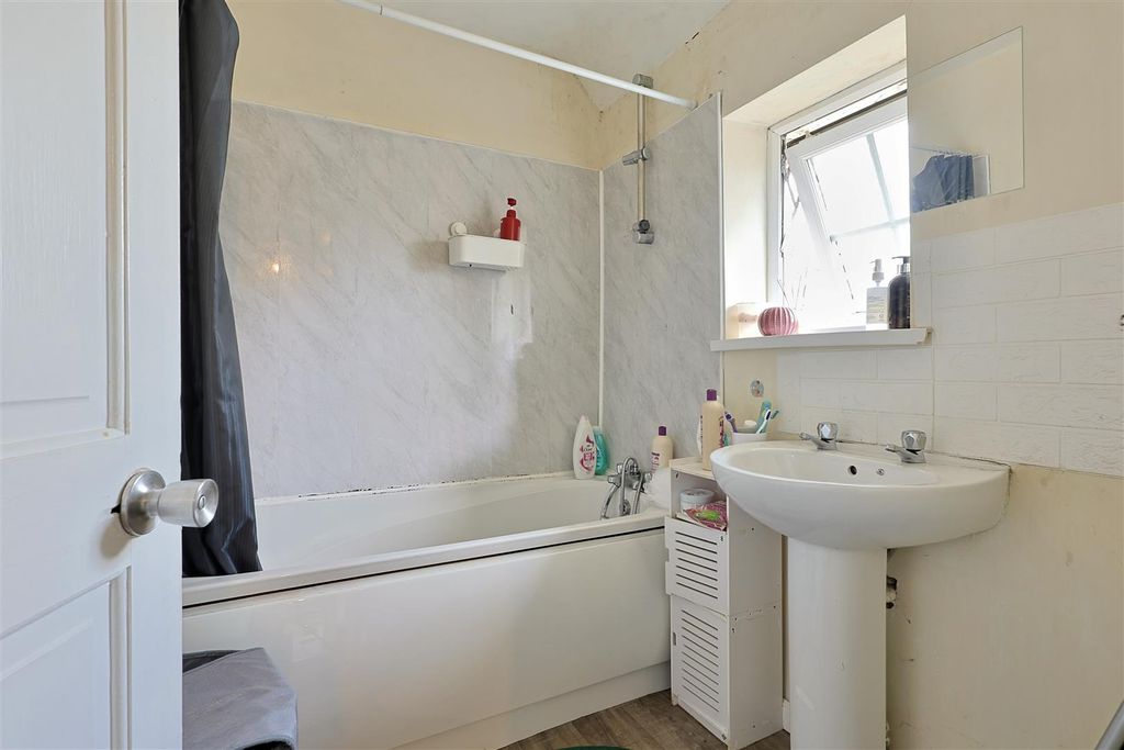 Additional image 12 of 3 bed terraced house for saleHillsview Avenue Kenton, Newcastle Upon Tyne NE3