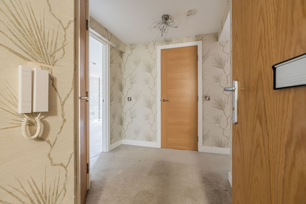 Additional image 10 of 2 bed flat for sale125 Eagles View, Livingston EH54